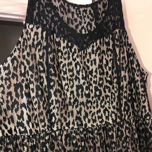 Sleeveless leopard dress